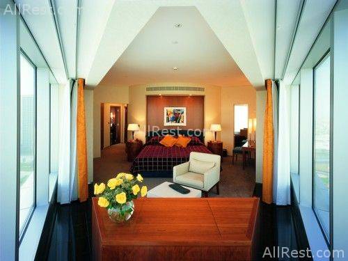 Jumeirah Emirates Towers Hotel 14